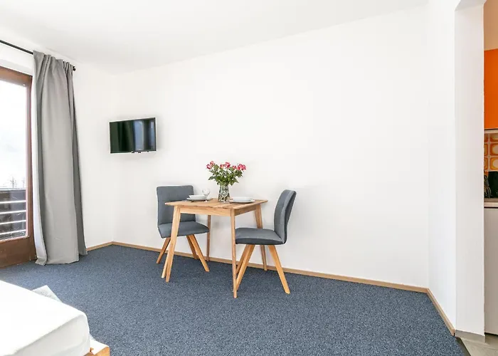 Brixen Alpin Living 11 ブリクセン イン ターレ